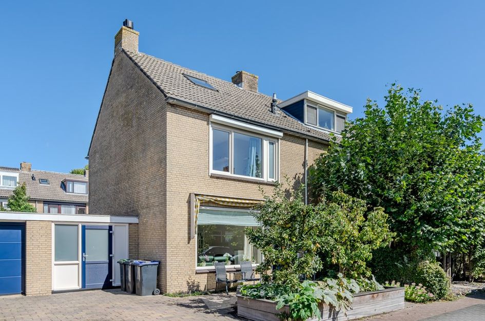 Evertsenstraat 11
