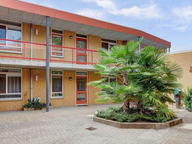Apollostraat 39, Strijen