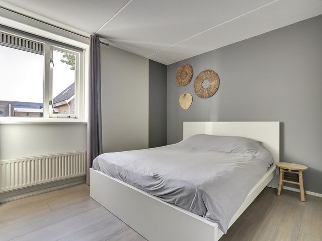Koolmees 18, De Lier