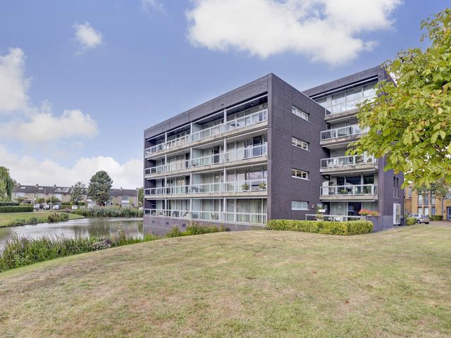 Parklaan 30, De Lier