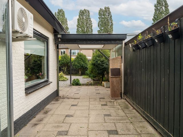 Van Duvenvoordestraat 20, Waspik