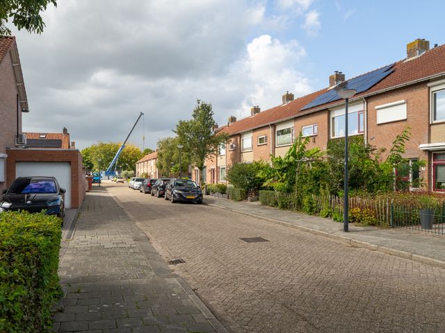 Jan Jannenstraat 8, Sprang-Capelle