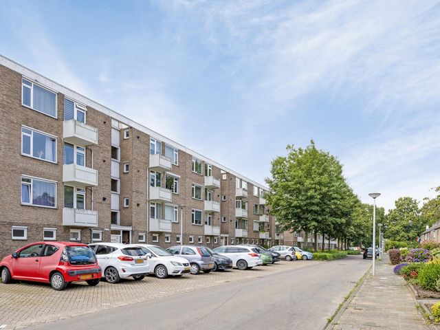 Glazeniersdreef 30B, Maastricht