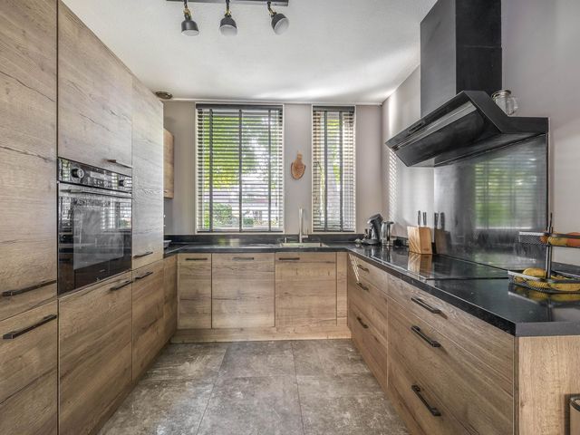 Zoomwijcklaan 132, Oud-Beijerland