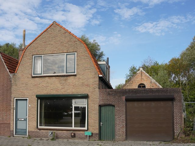 Nieuwstraat 64, Oostburg