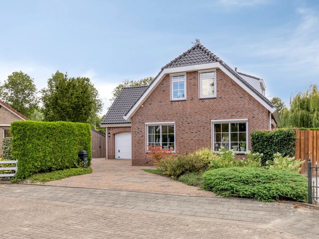 Prins Bernhardlaan 129, Middelharnis