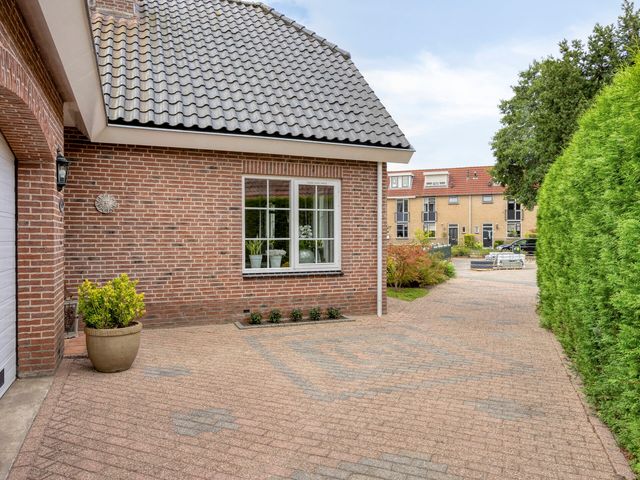 Prins Bernhardlaan 129, Middelharnis
