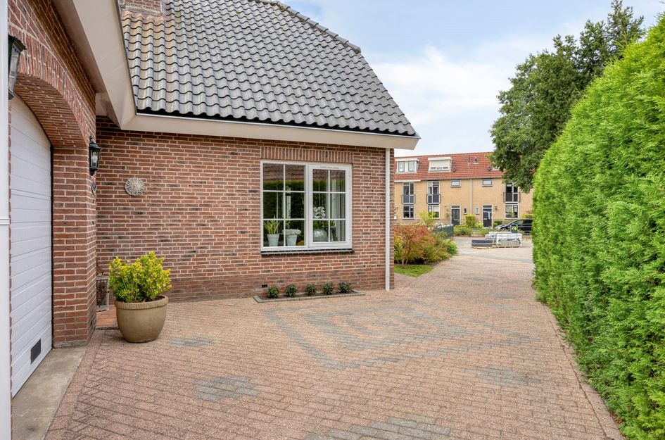 Prins Bernhardlaan 129