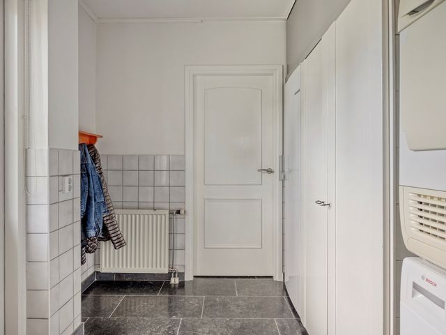 Prins Bernhardlaan 129, Middelharnis