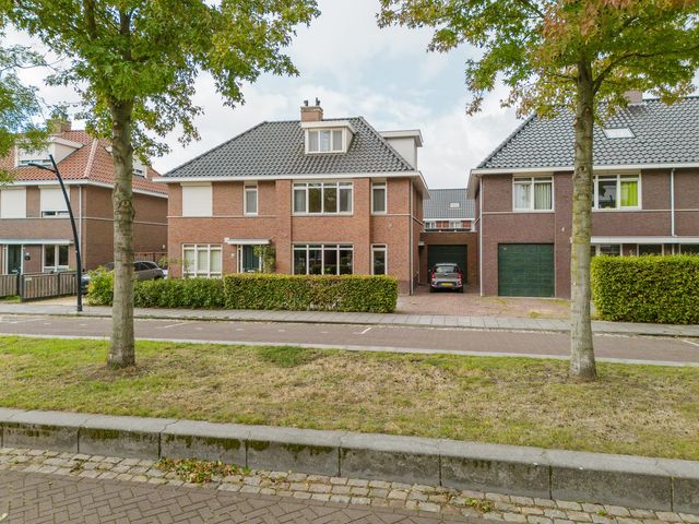 Johan van der Poortenlaan 14, Spijkenisse
