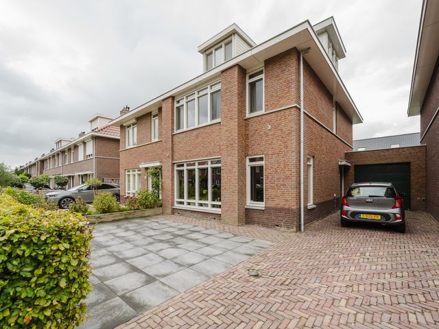 Johan van der Poortenlaan 14, Spijkenisse