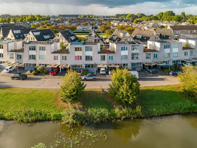 Marga Klompéstraat 53, Spijkenisse