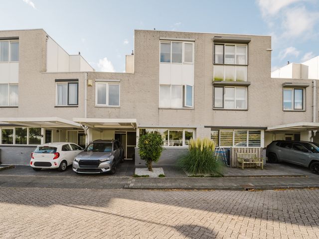 Marga Klompéstraat 53, Spijkenisse