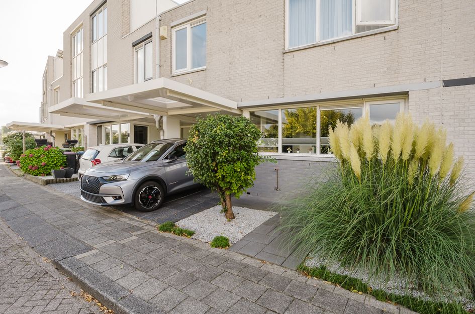 Marga Klompéstraat 53