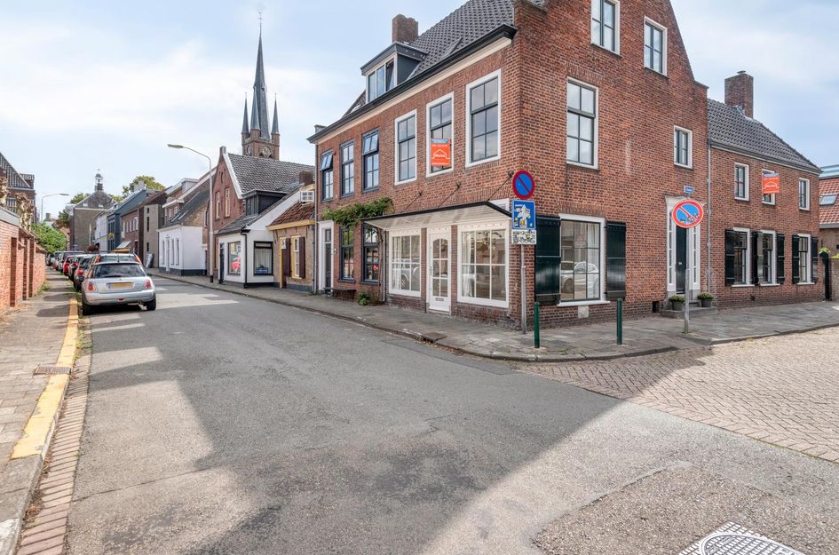 Doelenstraat 19