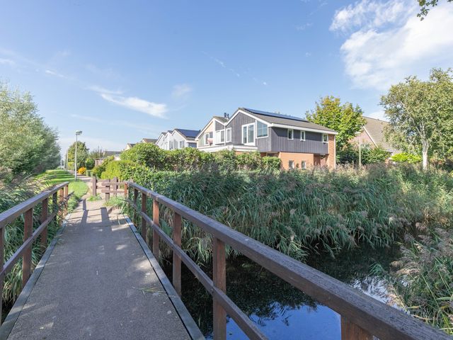 Grutto 13, Leimuiden