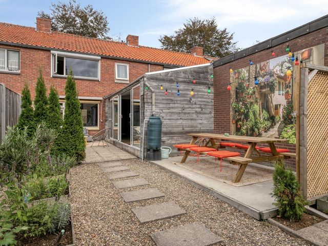Schoutstraat 10, Hulst
