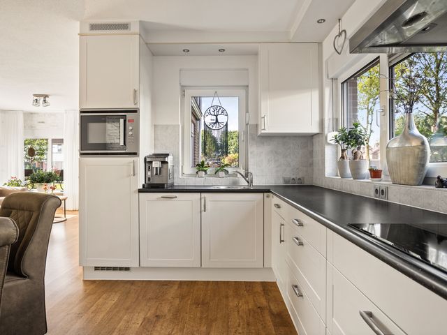 De Omloop 15, Klazienaveen