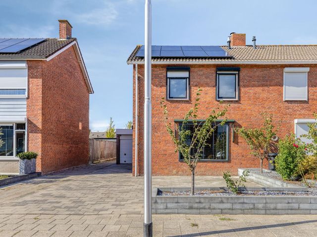 Machteld van Gelrestraat 48, Tholen