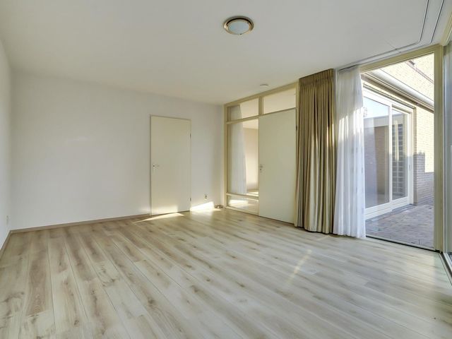 Beatrixstraat 13, Overasselt