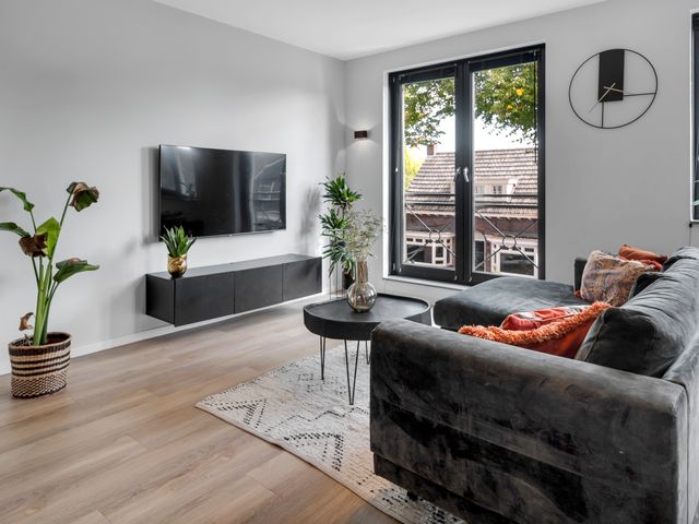 Smidse 26B, Geffen