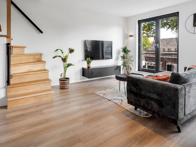 Smidse 26B, Geffen