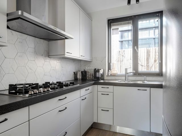 Smidse 26B, Geffen