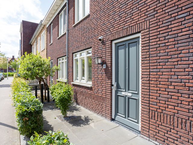 Brink Van Swiebertje 4, Pijnacker