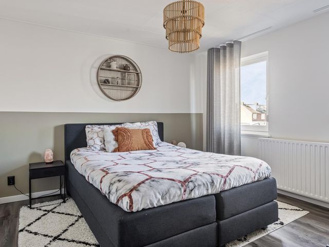 Prunuslaan 12, Roosendaal