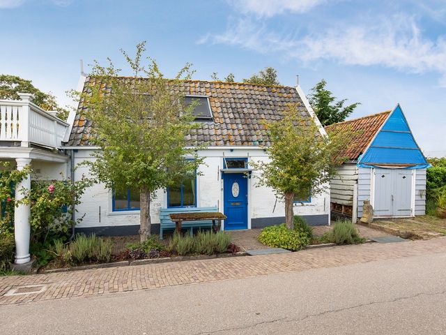 Zeevangszeedijk 8, Edam