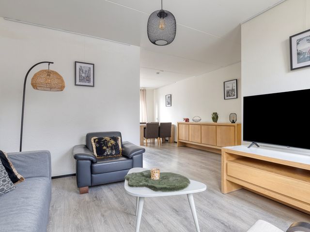 Looyerslaan 28, Katwijk