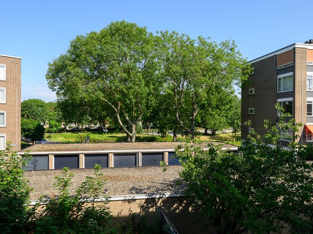 Monseigneur van Steelaan 33, Voorburg