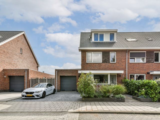 Jacoba van Beierenweg 67B, Voorhout