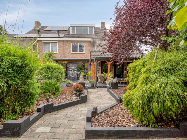 M. Siegenbeekstraat 4, Raamsdonksveer