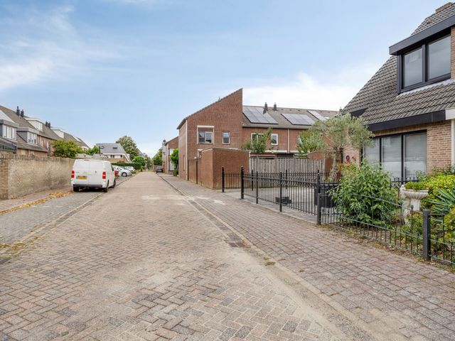 M. Siegenbeekstraat 4, Raamsdonksveer
