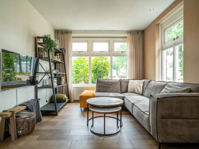 Maatschappijstraat 2, Helenaveen