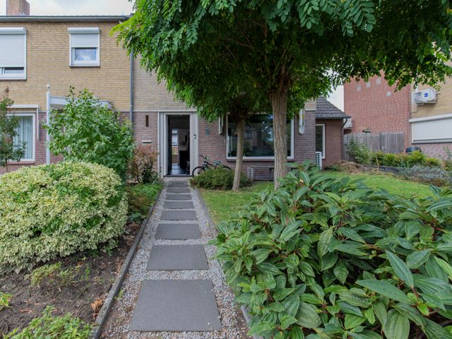 Randenborgweg 19, Nieuwstadt