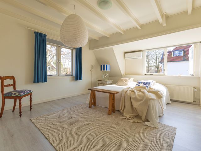 Ruïnelaan 32, Bergen (Nh)