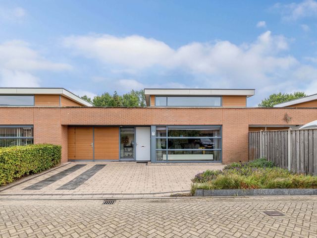 Twickel 35, Lelystad