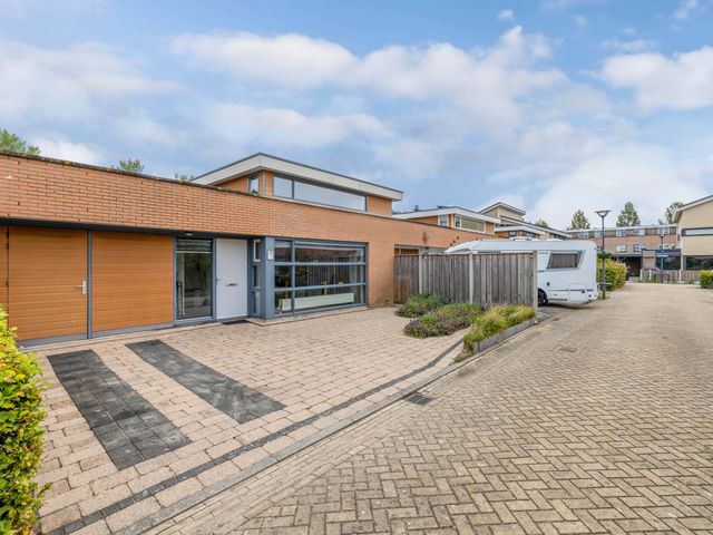 Twickel 35, Lelystad