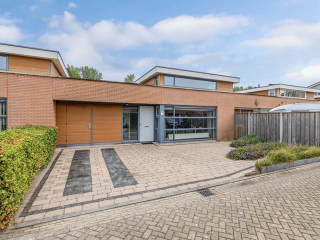 Twickel 35, Lelystad