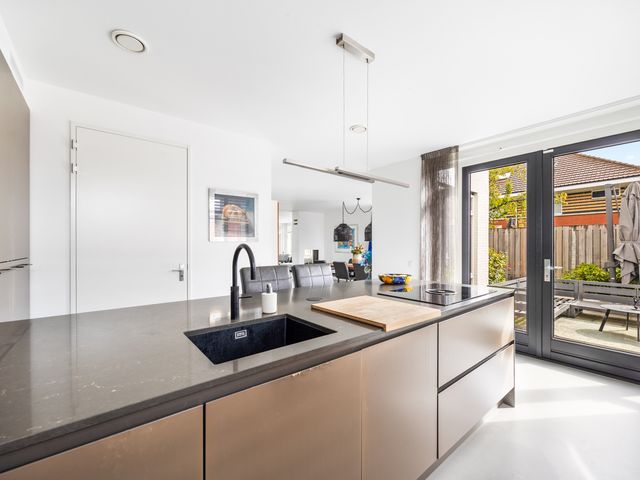 Oosteinde 79A, Den Haag
