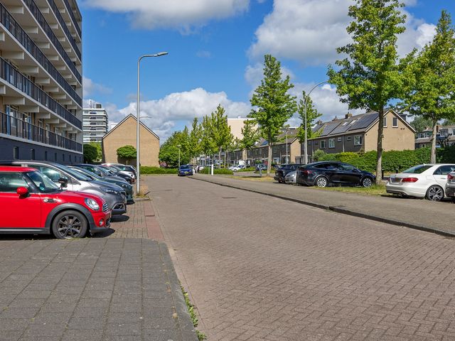 Plutostraat 80, Alphen aan den Rijn