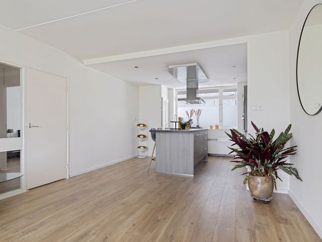 Plutostraat 80, Alphen aan den Rijn