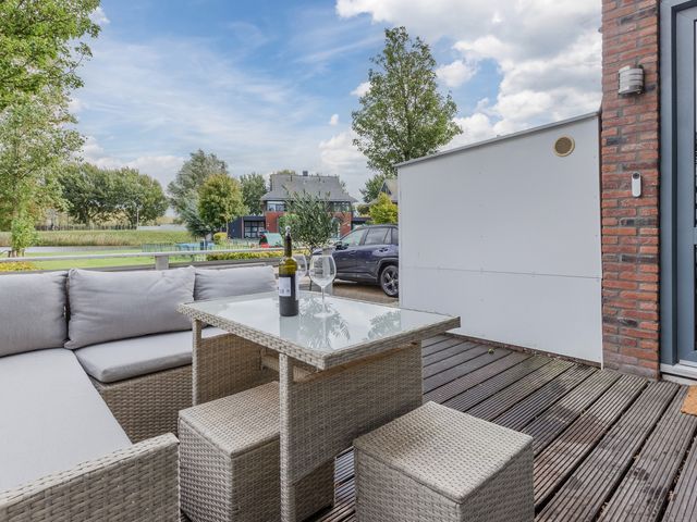Vuurdoornstraat 22, Lisserbroek
