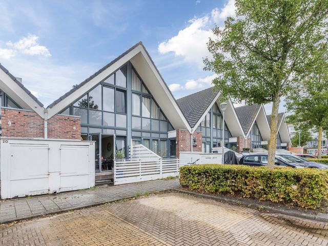 Vuurdoornstraat 22, Lisserbroek