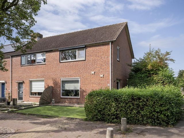 Weelhoekstraat 41, Oud-Vossemeer