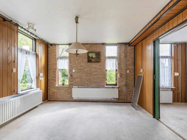 Weelweg 1, Sint-Maartensdijk