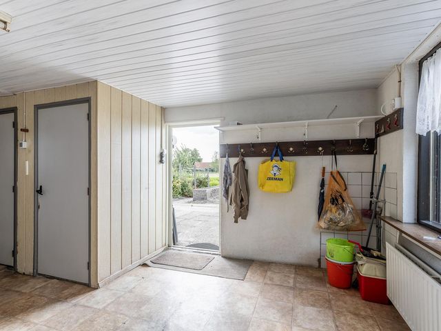 Weelweg 1, Sint-Maartensdijk