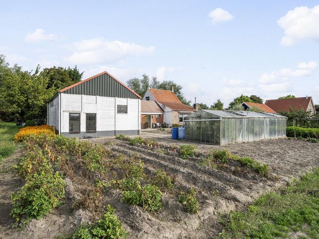 Weelweg 1, Sint-Maartensdijk